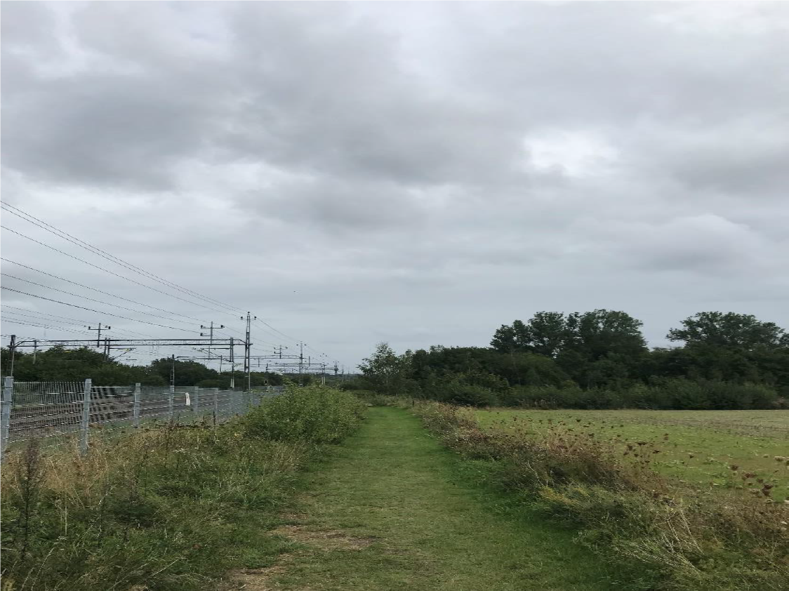 Foto p&aring; g&aring;ngv&auml;g l&auml;ngs j&auml;rnv&auml;gen 