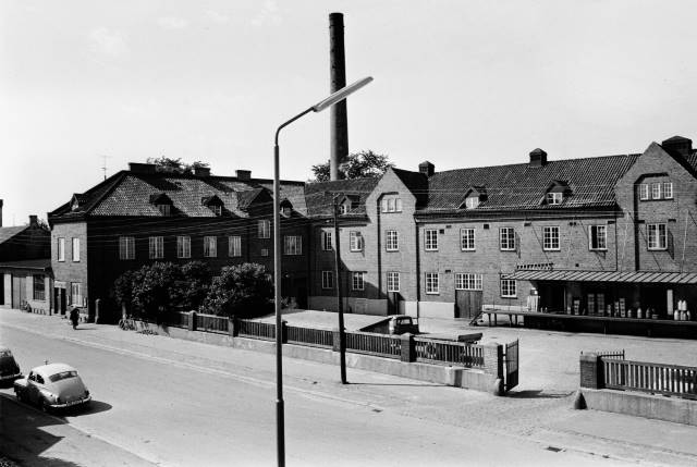 Esl&ouml;vsortens Andelsmejeri st&aring;r det p&aring; fotot fr&aring;n F&ouml;jers arkiv.