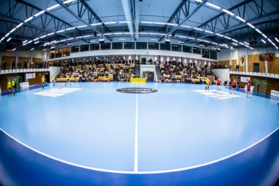 Fish eye bild på idrottshall.