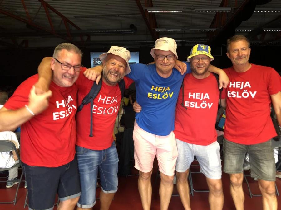 Patrick Persson, Lars &Ouml;berg, H&aring;kan Andersson, Joakim Nilsson och Fredrik Jarl hejade p&aring; Esl&ouml;v i Blomsterbergshallen.