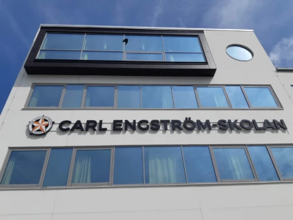 Nya Carl Engström-skolans fasad