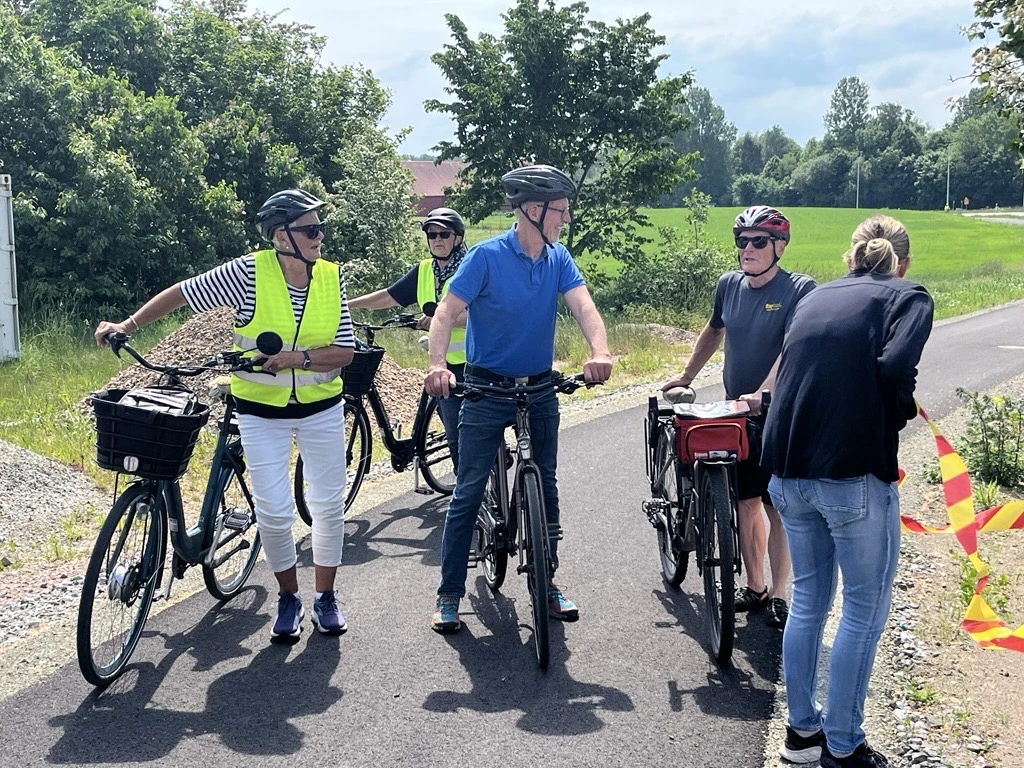 Cyklister på cykelbanan vid Bodarp