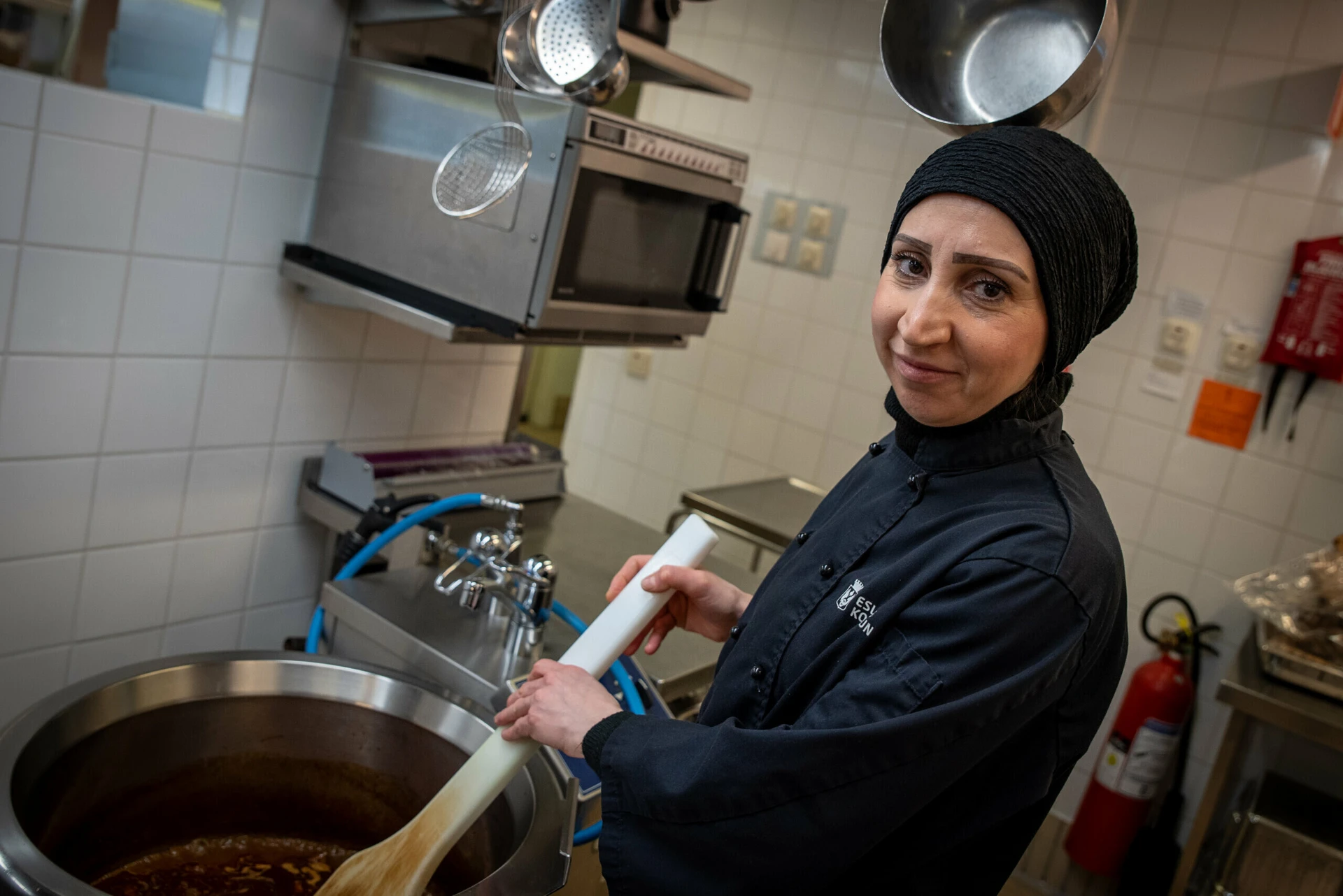 Ramia Tlas jobbar på Majkens, stadshusets restaurang.