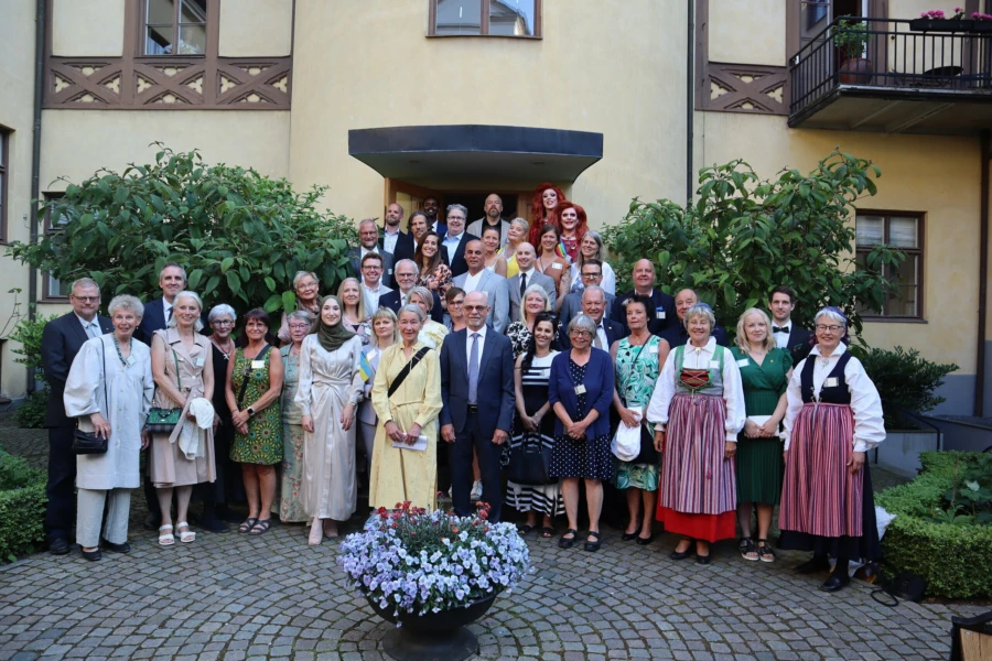 &Aring;rets sk&aring;nska eldsj&auml;lar bj&ouml;ds p&aring; mingel i landsh&ouml;vdingens tr&auml;dg&aring;rd.