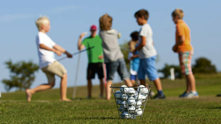 Prova på golf i påsk för juniorer