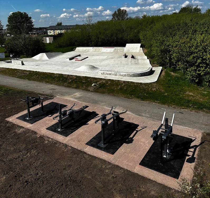 M&aring;nga byar &ouml;nskar sig utegym, hundrastplatser och andra aktivitetsplatser. I Marieholm finn numera ett utegym som ligger granne med skatebanan.
