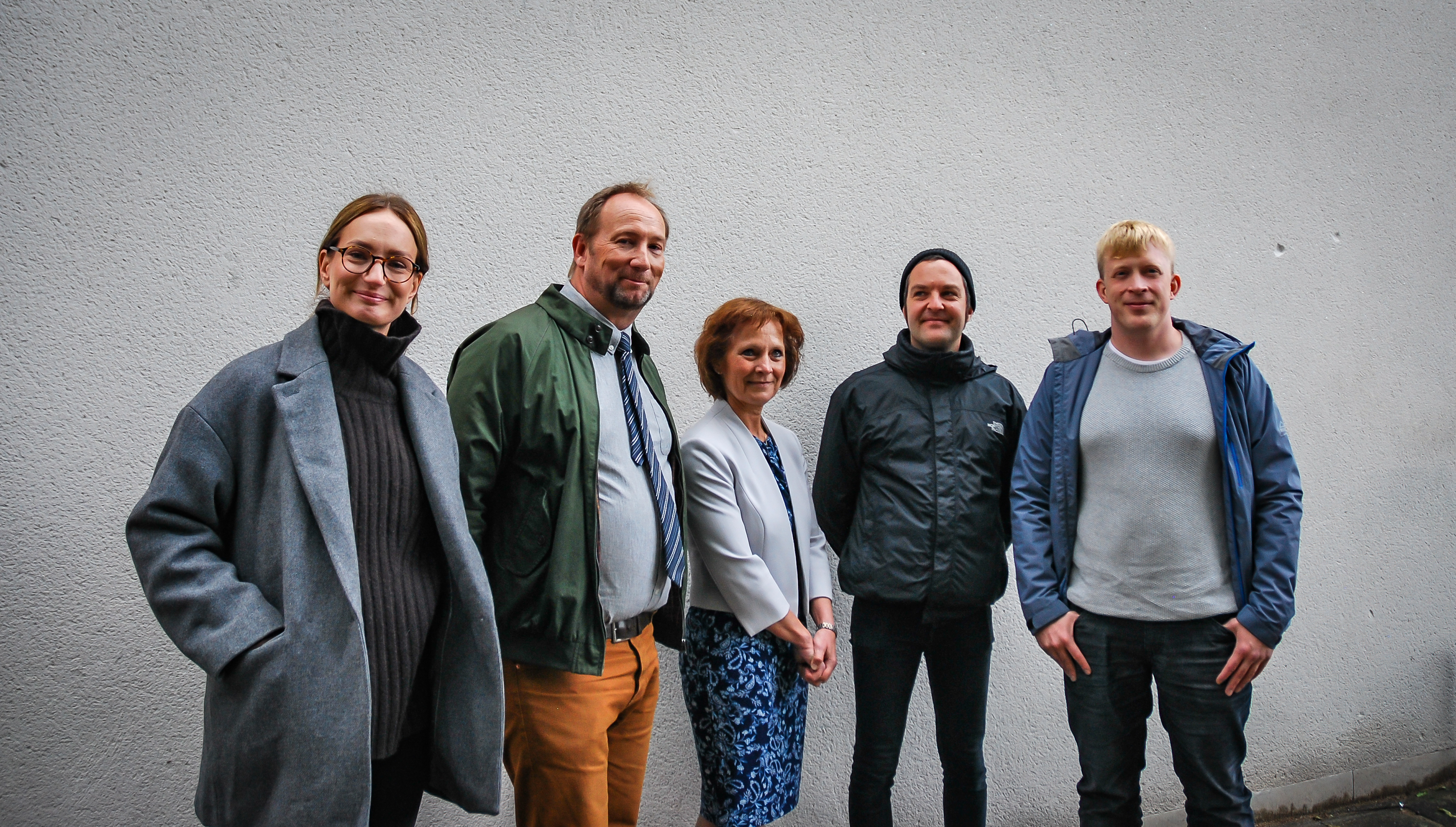 Planarkitekt Matilda Suneson, kommunstyrelsens ordf&ouml;rande Johan Andersson (S), kommunstyrelsens f&ouml;rsta vice ordf&ouml;rande Catharina Malmborg (M) och bebyggelseantikvarierna Mikael Hammerman och Ola Sandberg.