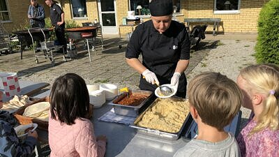 Krisövning utan el och vatten i Stehagskolans kök