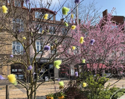 Påskpynt på Stora torg i Eslöv