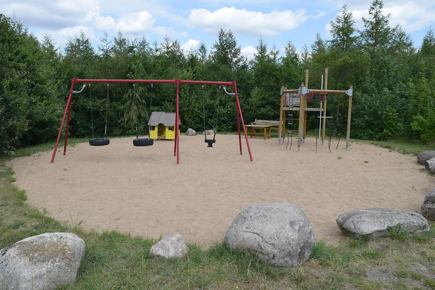 Puggeängens lekplats