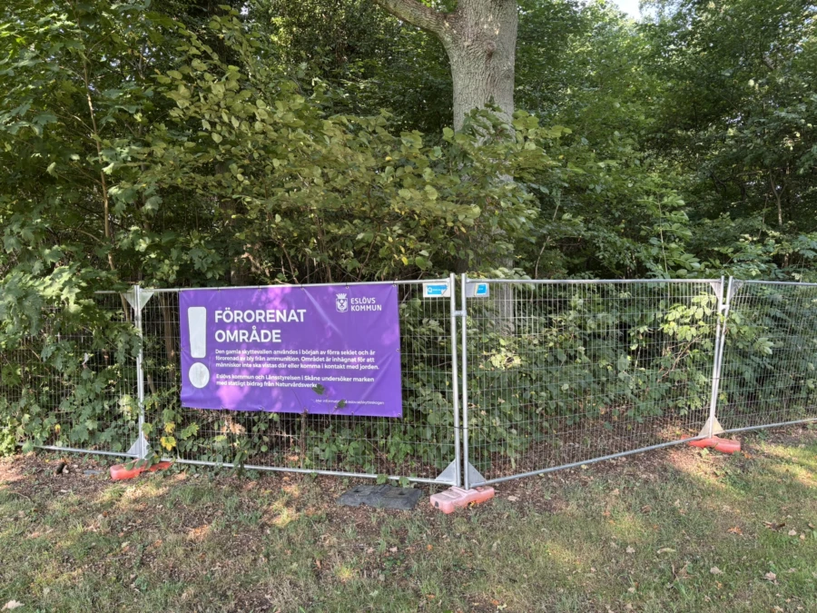 Den gamla skjutvallen i Skytteskogen &auml;r inh&auml;gnad sedan 2019 d&aring; giftiga f&ouml;roreningar hittades i marken.
