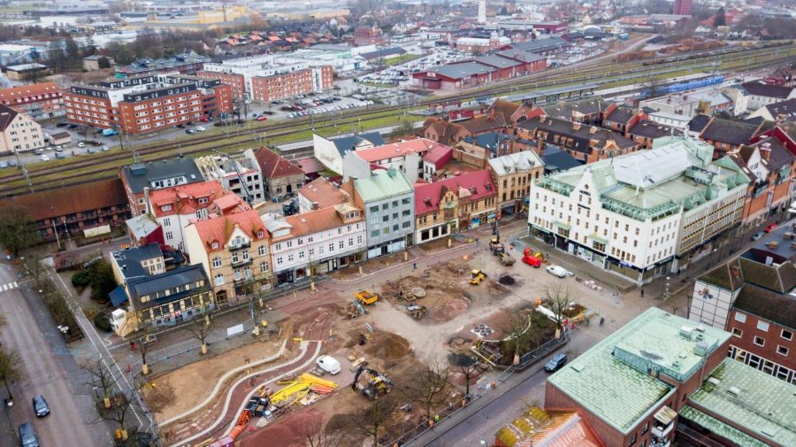 Flygbild &ouml;ver Stora torg i Esl&ouml;v i februari 2020