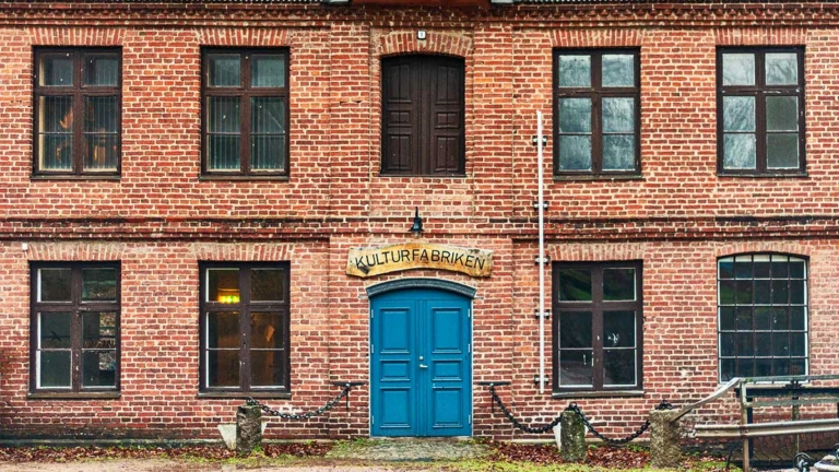 Fasaden på Kulturfabriken i Stockamöllan